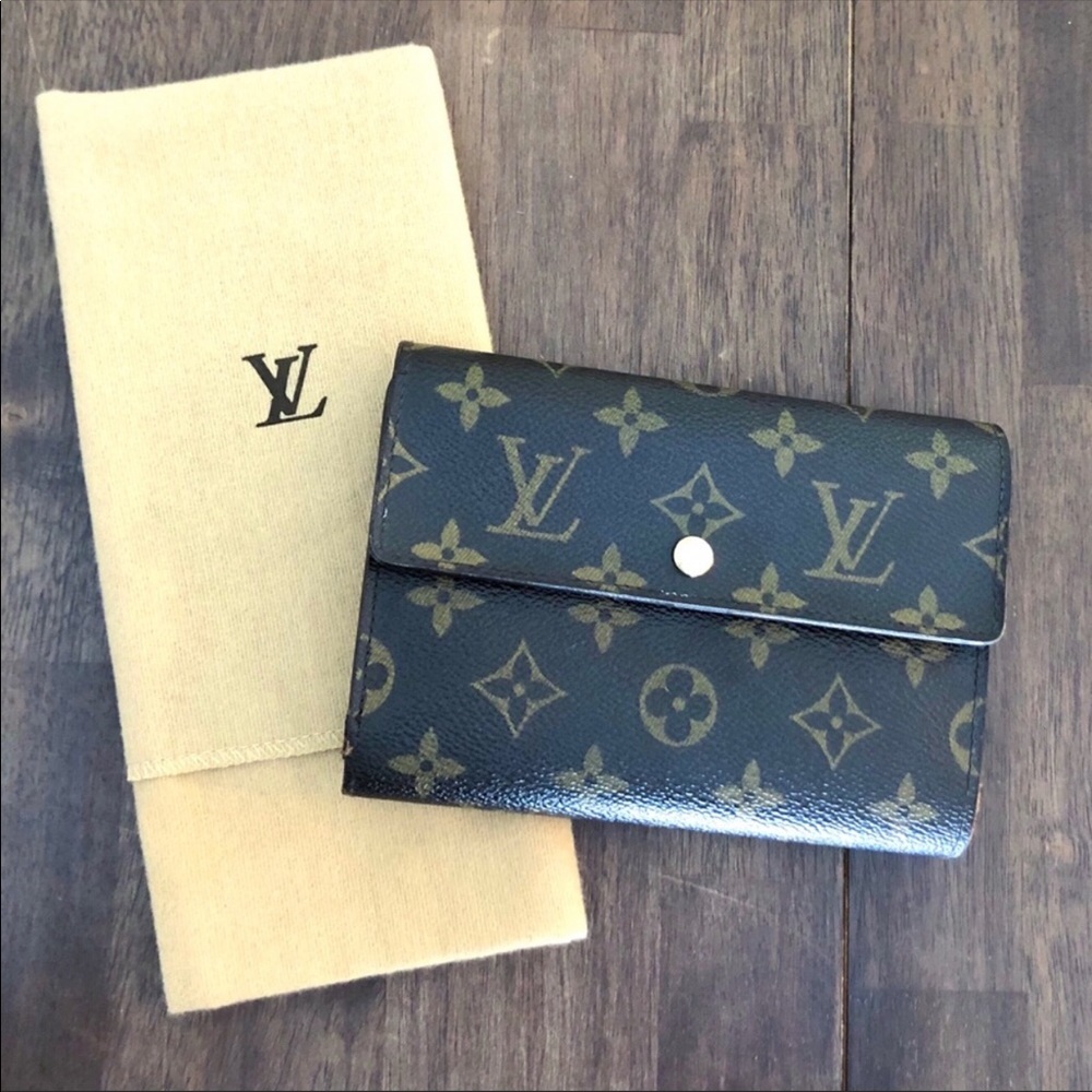 Louis Vuitton Wallet Passport Porte Tresor